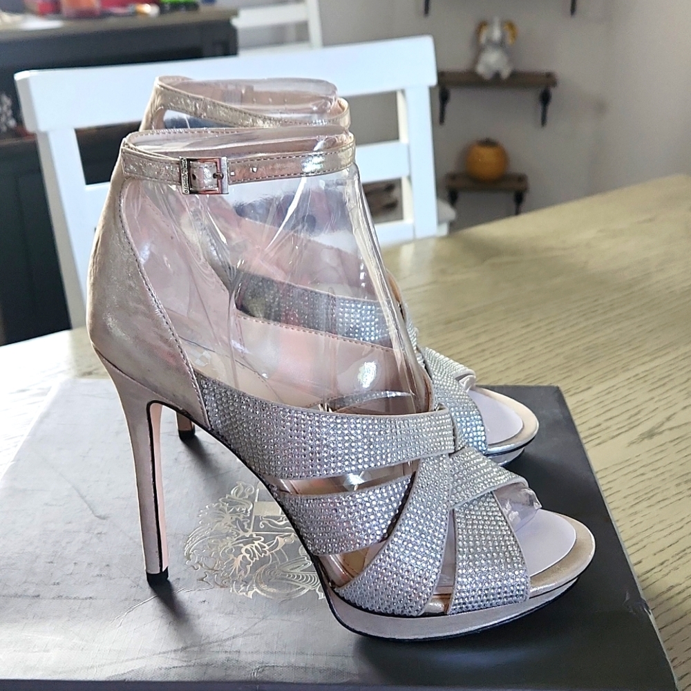 Vince Camuto Grimes Earl Grey High Heels - Women's Size 8.5